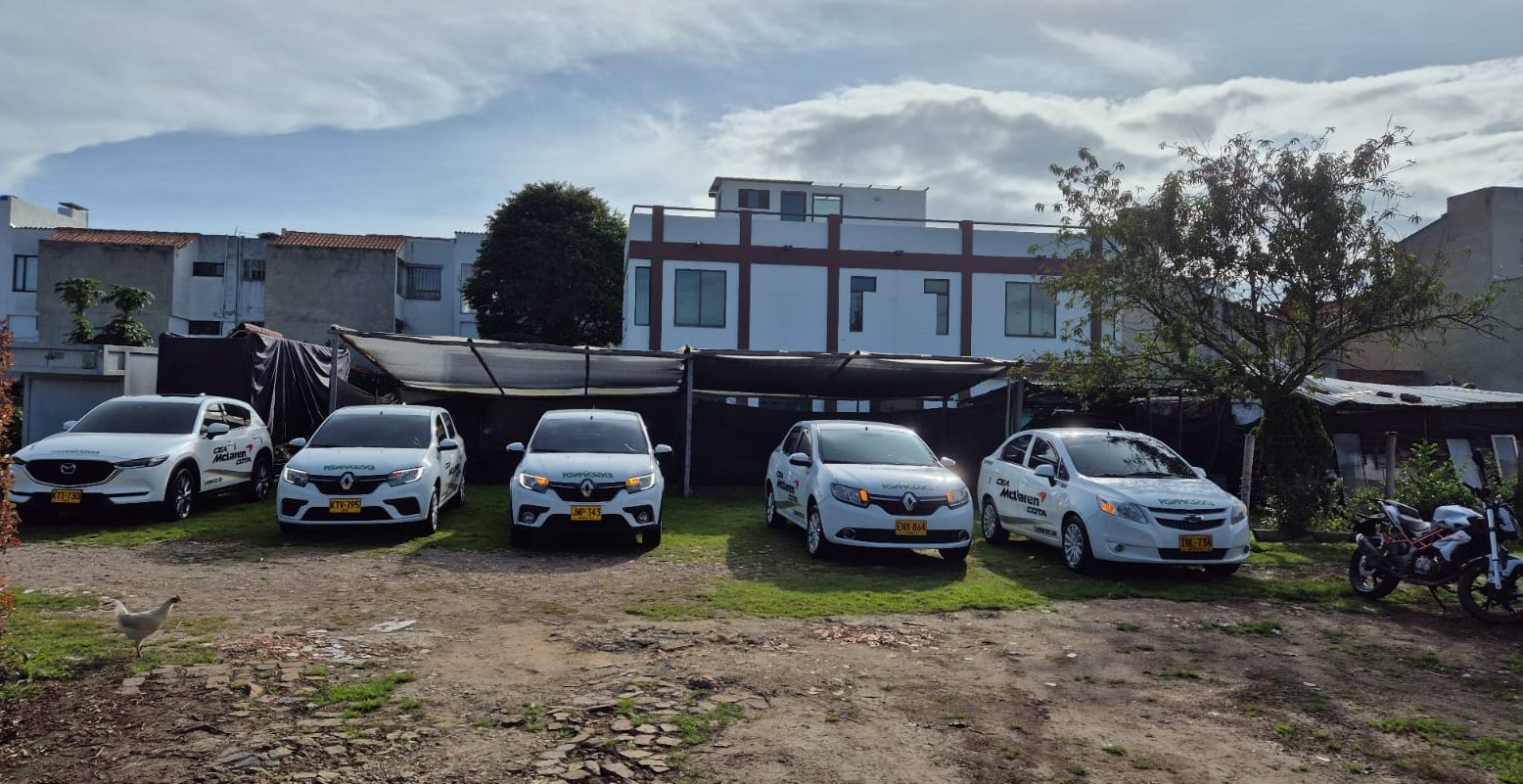 Carros parqueadero 1